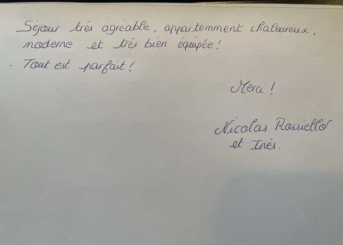 1 Studio & 4 Appts - 1 A 4 Lits - 1 A 7 Pers - Max 25 Pers - 1 Immeuble - Confort, Flexibilite ------ English - 1 Studio & 4 Apts - 1 To 4 Beds - 1 To 7 Guests - Up To 25 - Same Building -- Cattenom
