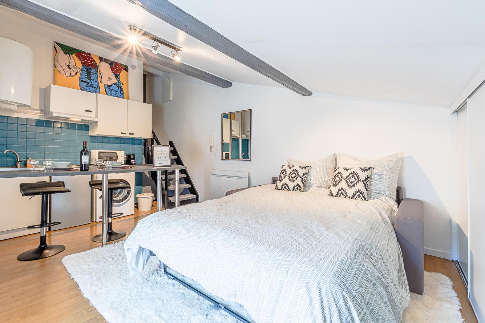 Appartement 1 & 4 Appts - 1 A 4 Lits - 1 A 7 Pers - Max 25 Pers - 1 Immeuble - Confort, Flexibilite ------ - 1 & 4 Apts - 1 To 4 Beds - 1 To 7 Guests - Up To 25 - Same Building -- Cattenom Hayange