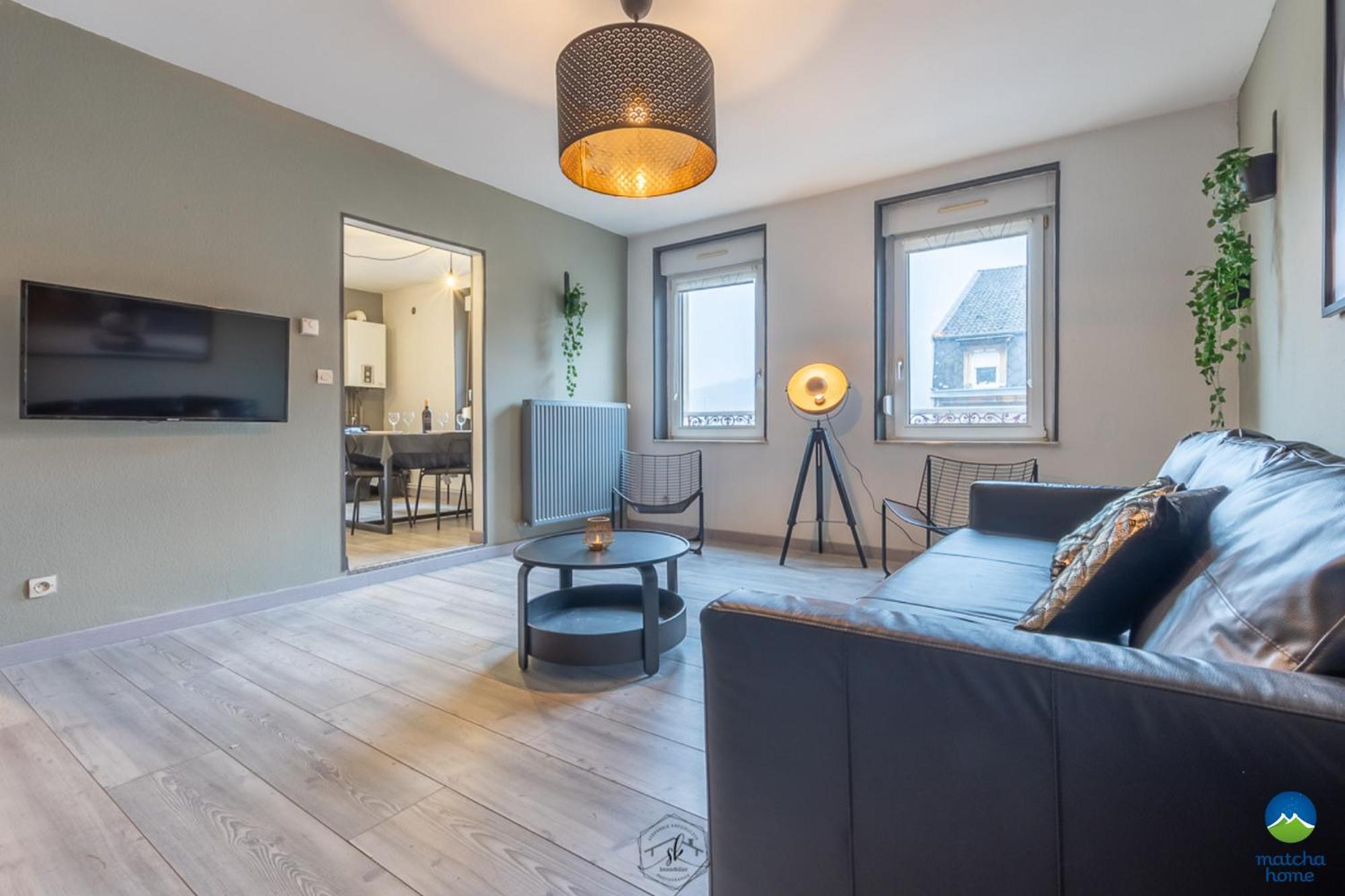 1 & 4 Appts - 1 A 4 Lits - 1 A 7 Pers - Max 25 Pers - 1 Immeuble - Confort, Flexibilite ------ - 1 & 4 Apts - 1 To 4 Beds - 1 To 7 Guests - Up To 25 - Same Building -- Cattenom Appartement